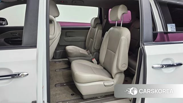 Kia The New Carnival 2018 Белый из Кореи, фото 2