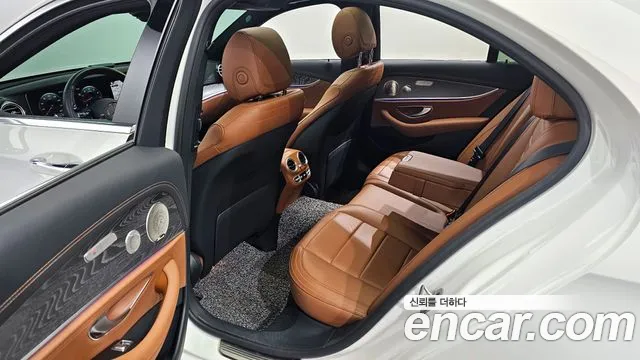 Mercedes-Benz E-Class W213 2021 Белый из Кореи, фото 2