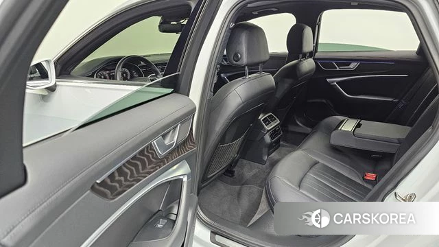 Audi A6 (C8) 2021 Белый из Кореи, фото 2