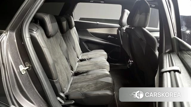 Peugeot 5008 second generation 2020 Серый из Кореи, фото 2