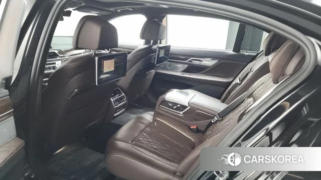 BMW 7 Series (G11) 2022 Черный из Кореи, фото 2