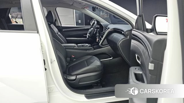 Hyundai Tucson (NX4) 2021 Белый из Кореи, фото 2