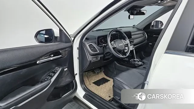 Kia The New Seltos 2023 Белый из Кореи, фото 2