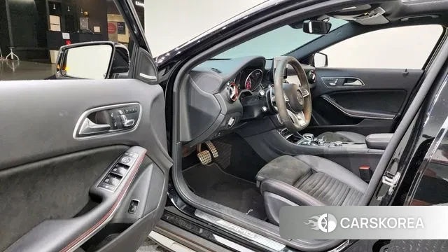 Mercedes-Benz GLA-Class X156 2018 Черный из Кореи, фото 2