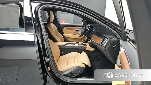 Volvo S90 2018 Черный из Кореи, фото 2