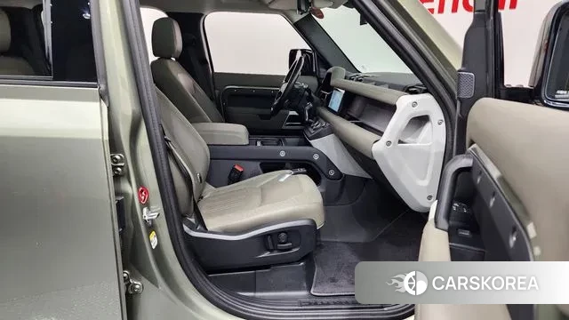 Land Rover Defender (L663) 2020 Светло-зеленый из Кореи, фото 2