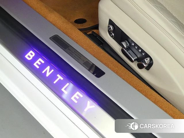 Bentley Continental GT 3rd Generation 2022 Белый из Кореи, фото 2