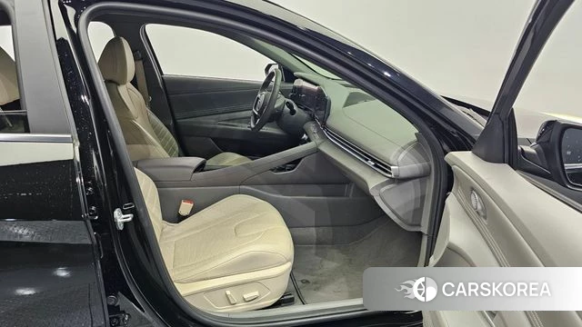 Hyundai Avante Hybrid (CN7) 2023 Черный из Кореи, фото 2