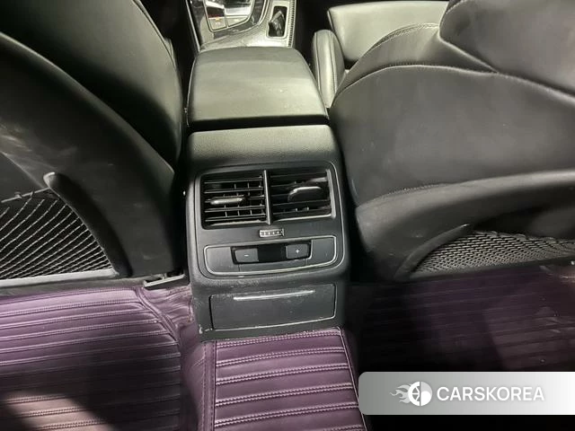 Audi A4L 2021 Белый из Китая, фото 2