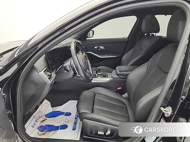 BMW 3 Series (G20) 2023 Черный из Кореи, фото 2