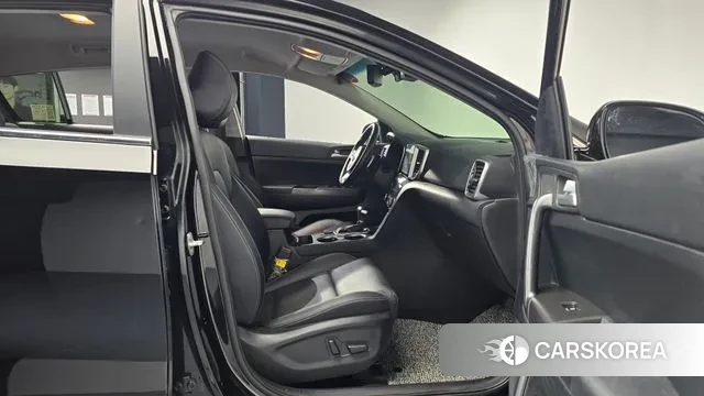 Kia Sportage The Bold 2021 Черный из Кореи, фото 2