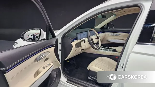 Genesis GV70 2025 Белый из Кореи, фото 2