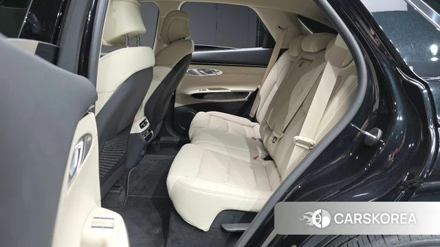 Genesis GV70 2024 Черный из Кореи, фото 2