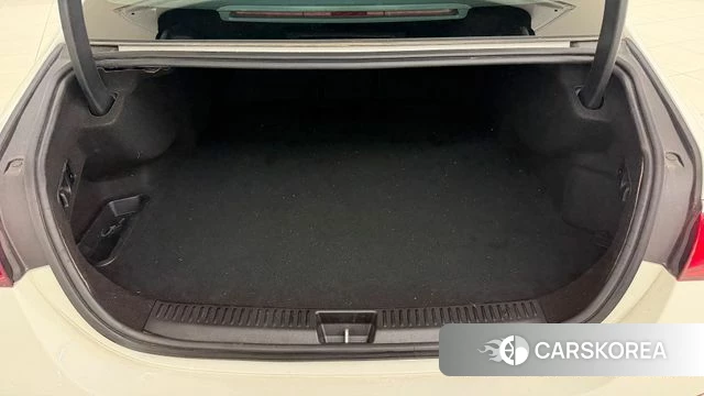 Mercedes-Benz E-Class W214 2025 Белый из Кореи, фото 2