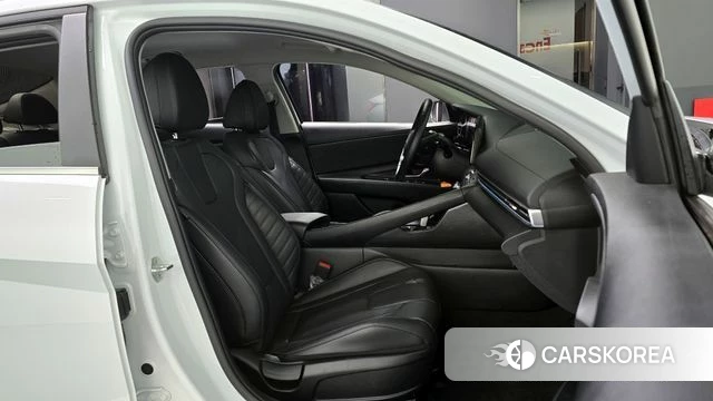 Hyundai Avante (CN7) 2022 Белый из Кореи, фото 2