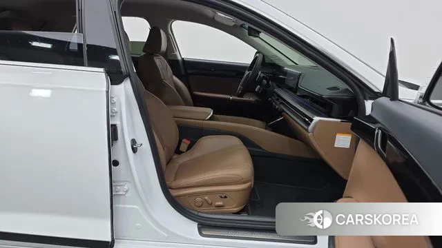 Hyundai Grandeur Hybrid (GN7) 2023 Белый из Кореи, фото 2