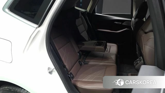 BMW 2 Series Active Tourer (U06) 2024 Белый из Кореи, фото 2