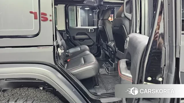 Jeep Wrangler (JL) 2024 Черный из Кореи, фото 2