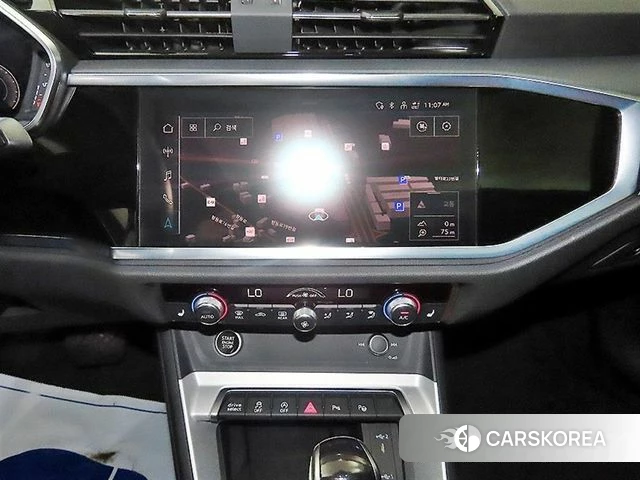 Audi Q3 (F3) 2024 Белый из Кореи, фото 2