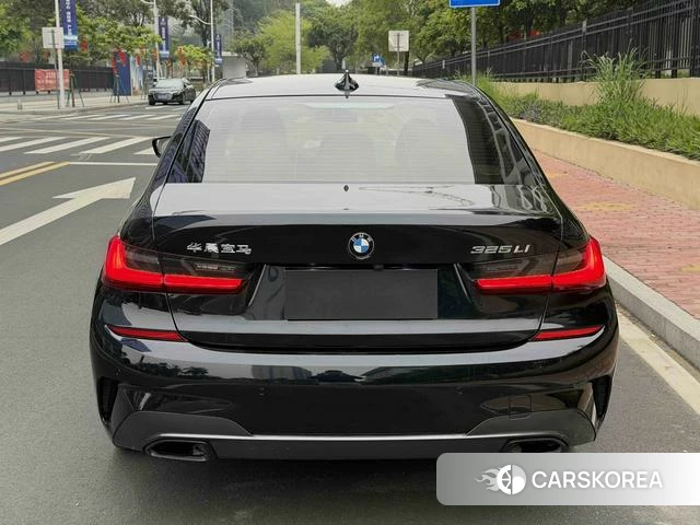 BMW 3 series 2021 Черный из Китая, фото 2