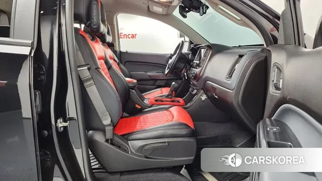 Chevrolet (GM Daewoo) Real New Colorado 2021 Черный из Кореи, фото 2