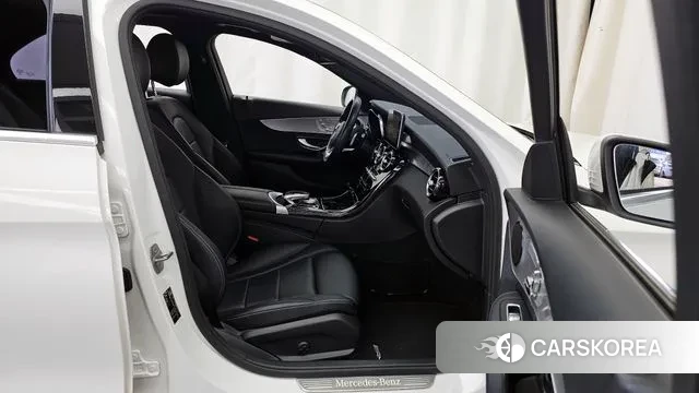 Mercedes-Benz C-Class W205 2018 Белый из Кореи, фото 2