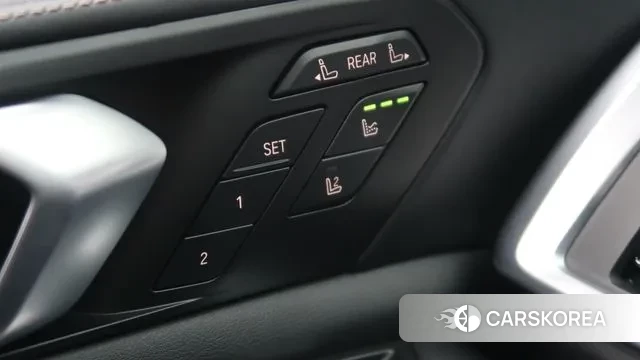 BMW X7 (G07) 2023 Белый из Кореи, фото 2