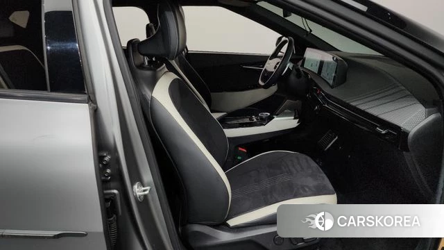 Kia EV6 2022 Серый из Кореи, фото 2