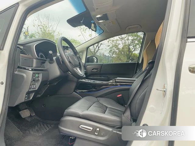 Honda Odyssey 2024 Белый из Китая, фото 2