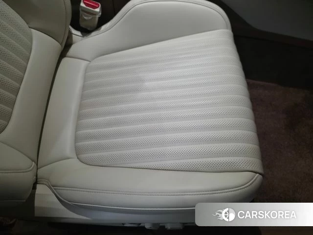 Hyundai Grandeur Hybrid (GN7) 2024 Жемчужный цвет из Кореи, фото 2