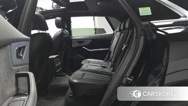 Audi Q8 (4M) 2021 Черный из Кореи, фото 2