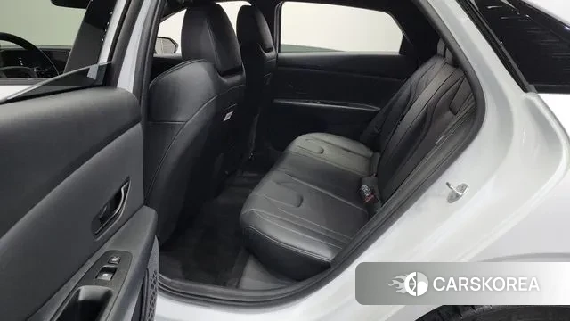 Hyundai The New Avante (CN7) 2024 Белый из Кореи, фото 2