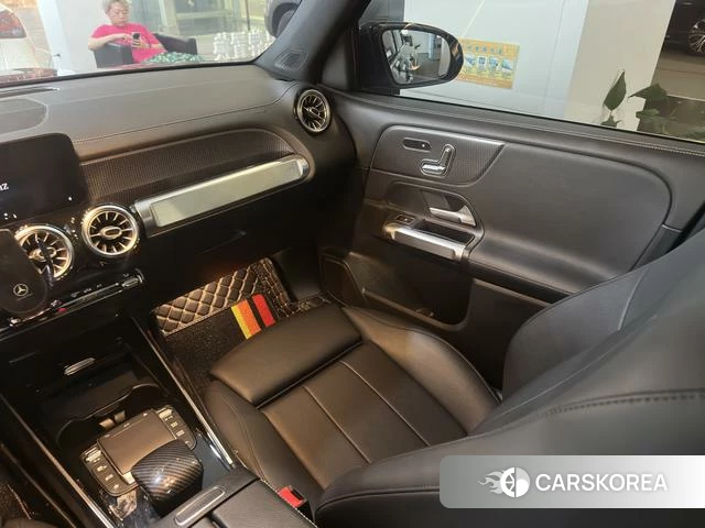 Mercedes-Benz GLB 2021 Черный из Китая, фото 2