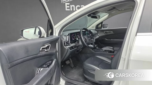 Kia Sportage 5th Generation 2022 Белый из Кореи, фото 2