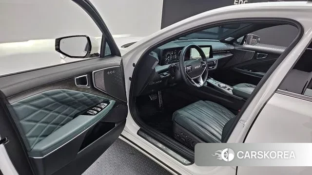 Kia K8 Hybrid 2023 Белый из Кореи, фото 2