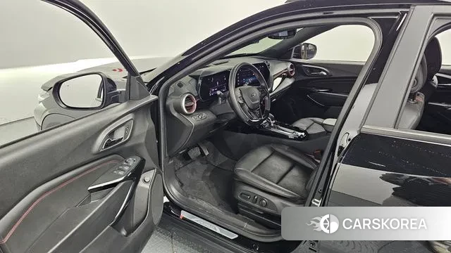 Chevrolet (GM Daewoo) Trax Crossover 2023 Черный из Кореи, фото 2