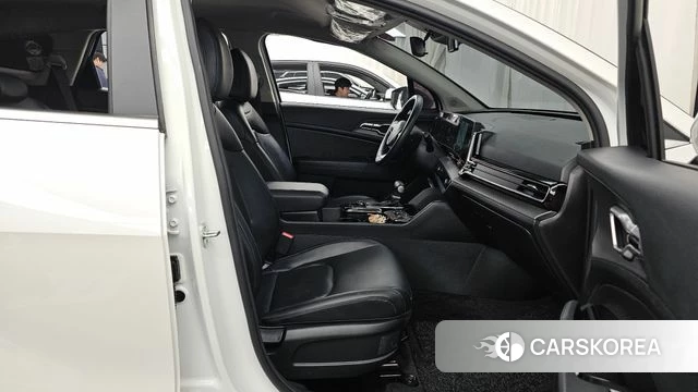 Kia Sportage 5th Generation 2022 Белый из Кореи, фото 2