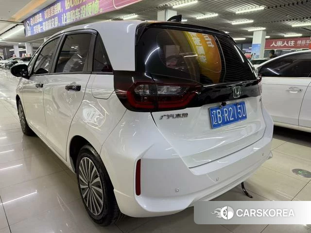 Honda Fit 2023 Белый из Китая, фото 2