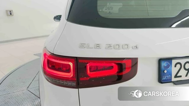 Mercedes-Benz GLB-Class X247 2022 Белый из Кореи, фото 2