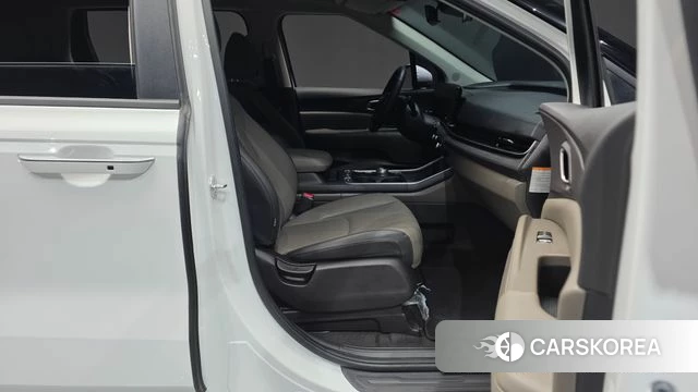 Kia The New Carnival 4th Generation 2025 Белый из Кореи, фото 2