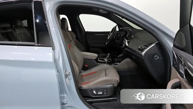 BMW X4M (G02) 2023 Серый из Кореи, фото 2