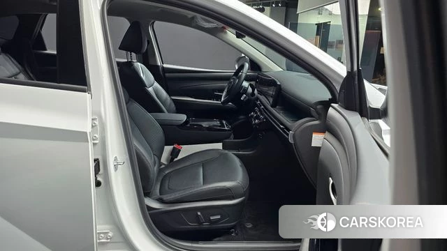 Hyundai The New Tucson Hybrid (NX4) 2024 Белый из Кореи, фото 2
