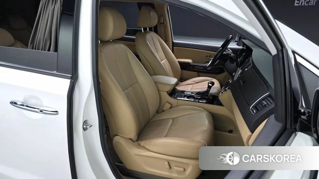 Kia The New Carnival 2018 Белый из Кореи, фото 2