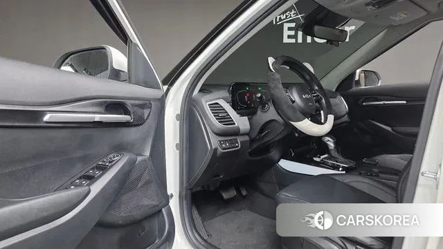 Kia The New Seltos 2023 Белый из Кореи, фото 2