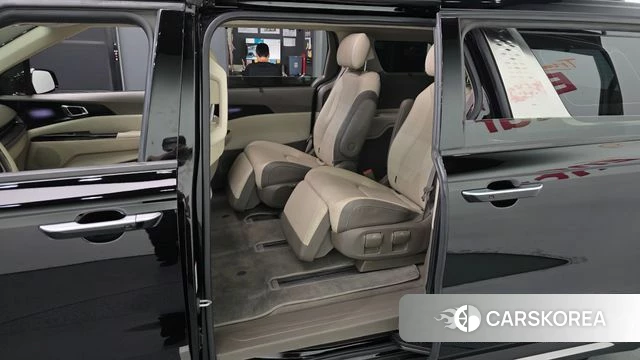 Kia Carnival 4th generation 2022 Черный из Кореи, фото 2