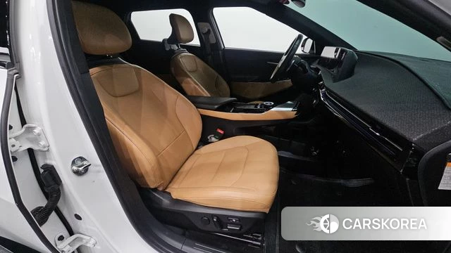 Kia EV6 2023 Белый из Кореи, фото 2