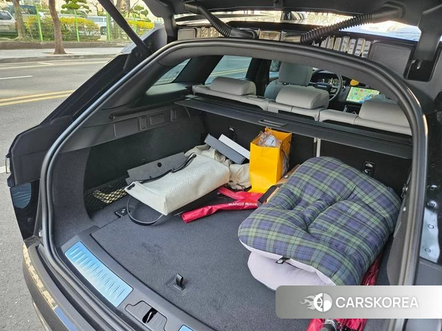 Land Rover Range Rover Velar 2025 Черный из Кореи, фото 2