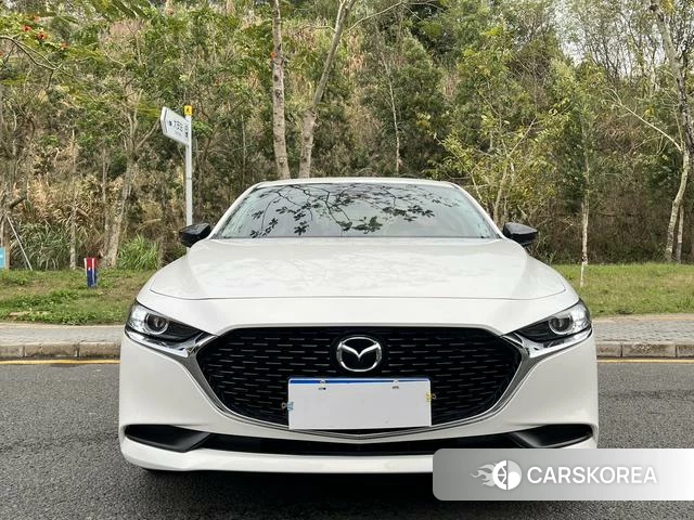 Mazda 3 Angkesaila 2023 Белый из Китая, фото 2