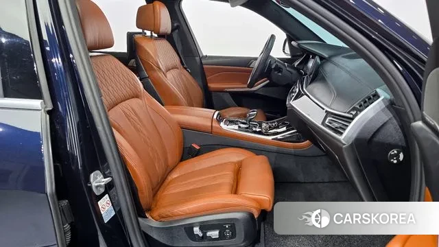 BMW X7 (G07) 2021 Черный из Кореи, фото 2