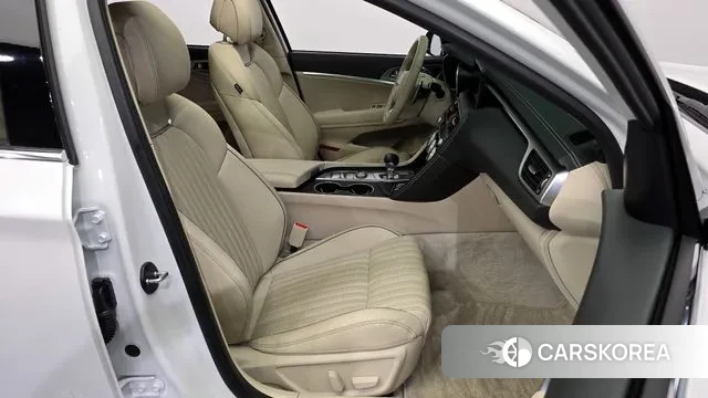 Genesis The New G70 2021 Белый из Кореи, фото 2